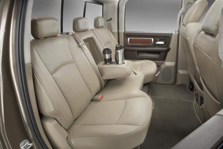  Dodge Ram 2009 года  (фото 32 из 162)